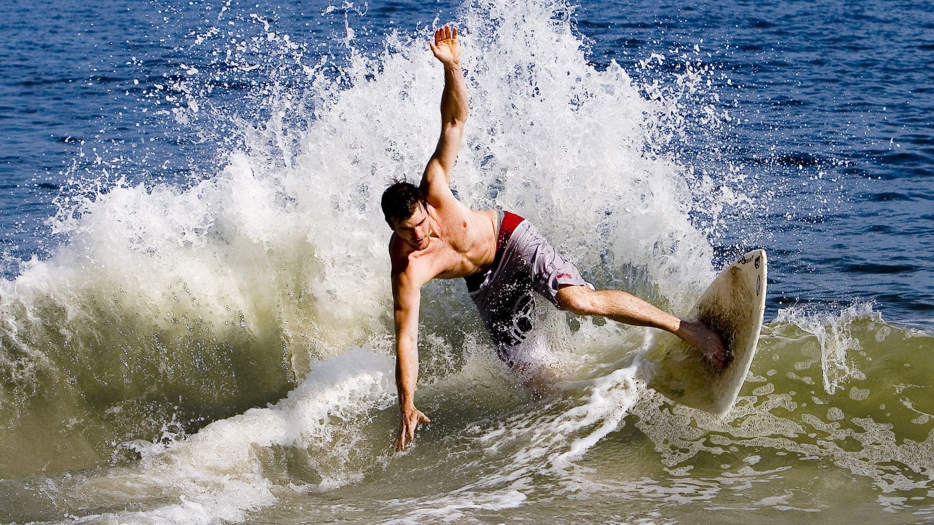 乒乓球赛场焦点！比利时队对阵中国队，连胜纪录继续刷新，球队势不可挡