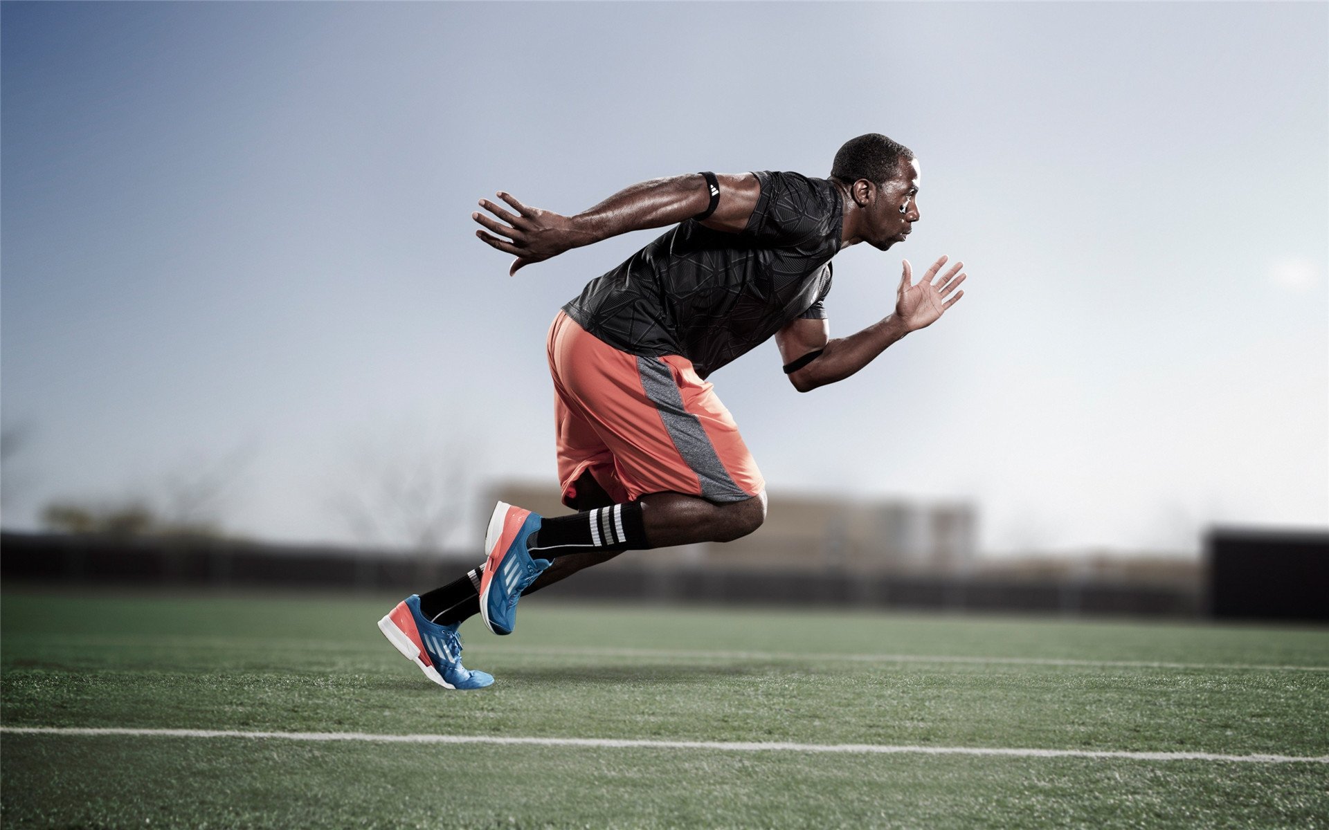 F1赛车最新战报！俄罗斯队迎战德国队，核心球员受伤，球队前景蒙阴影