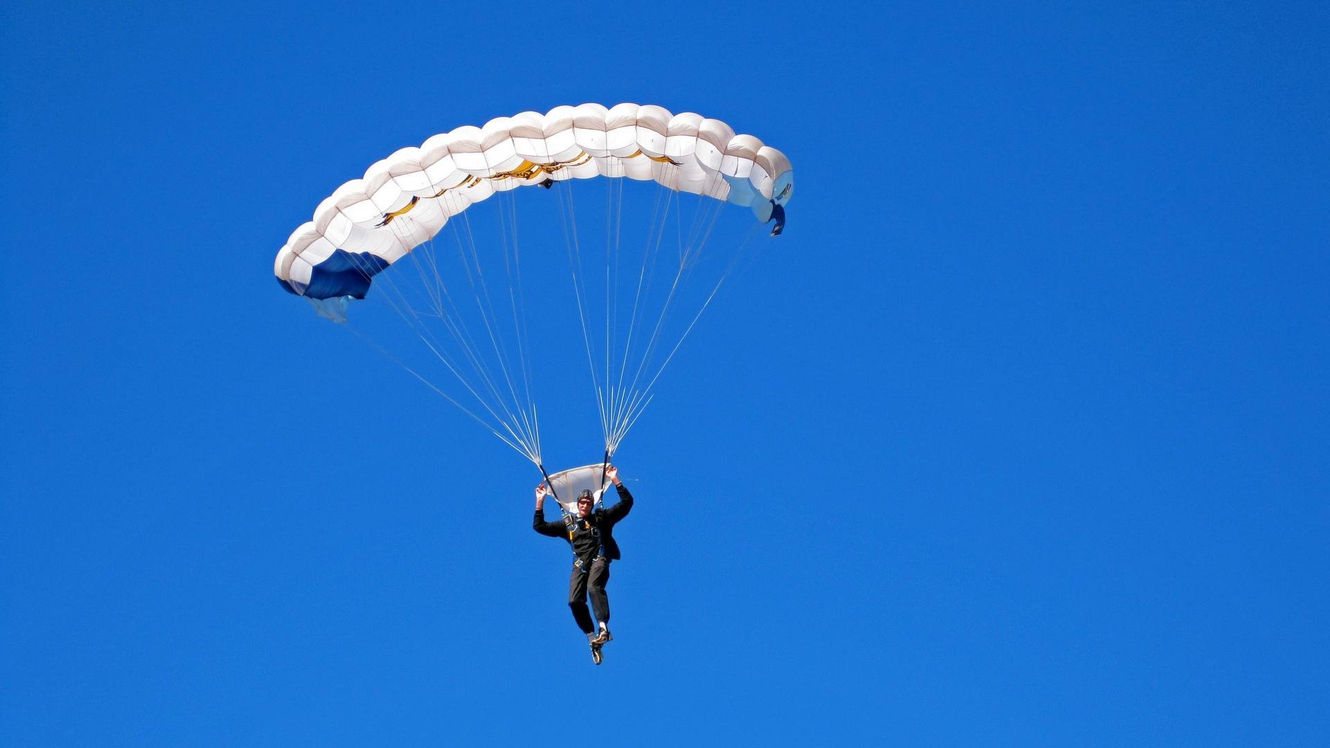 哈兰德迎来七赛季高光表现，雄鹿球迷沸腾！