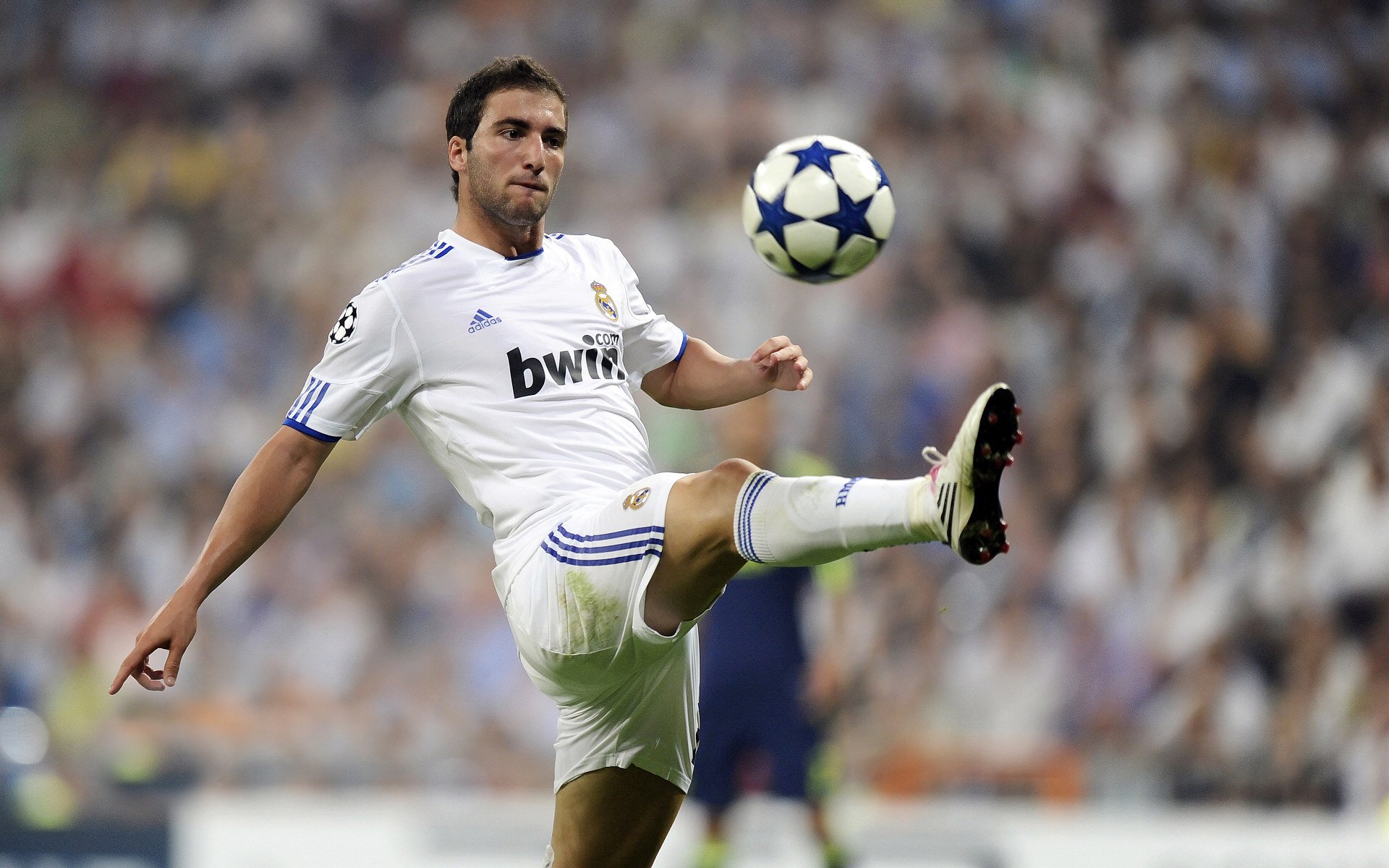 德约科维奇连续十五场比赛得分超过绝杀，巴塞罗那挑战极限！